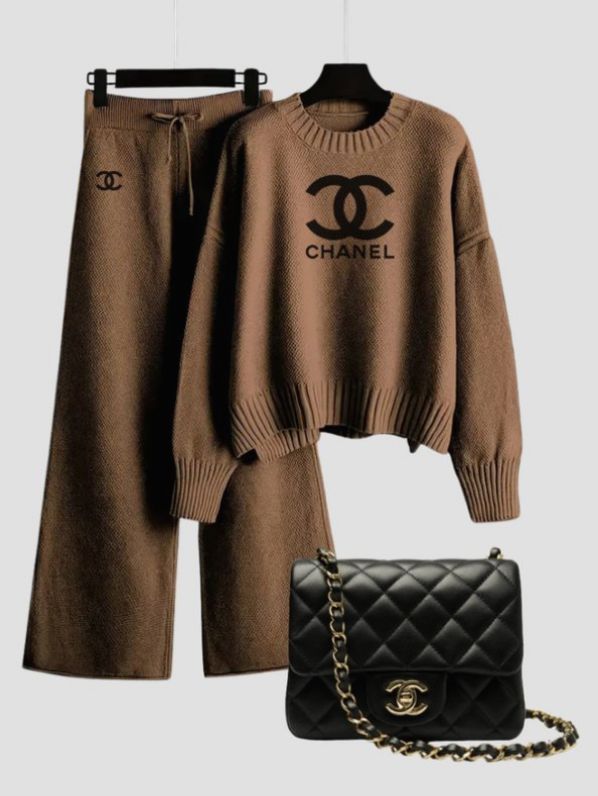 Luxe Knit Set with Strap Chain Bag